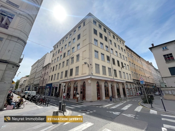 Appartement T2 lumineux à Lyon 2, idéal pour résidence ou investissement avec faibles charges
