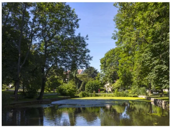 Appartement 4 pièces à Metz avec parking et balcon, livraison 2027