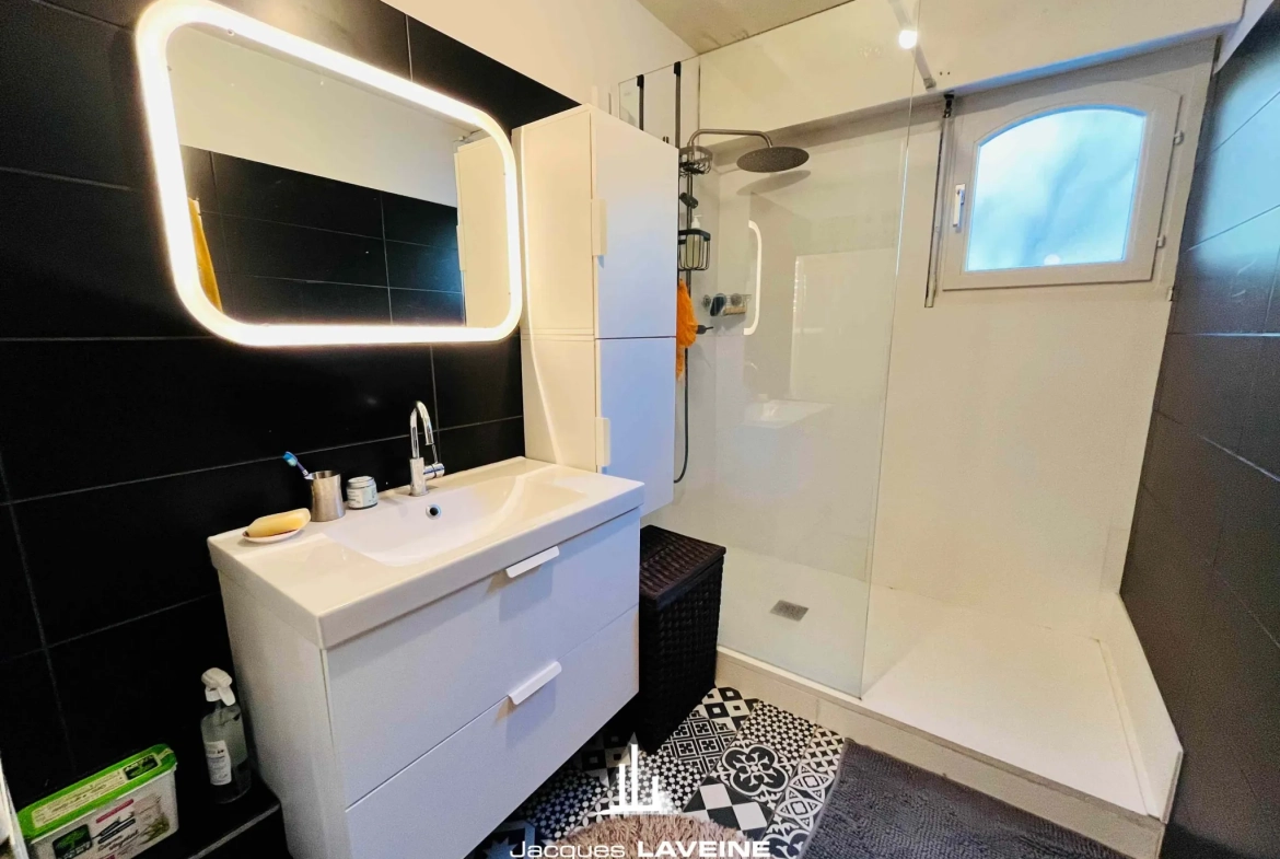 Appartement 4 pièces à Metz avec parking en centre-ville 