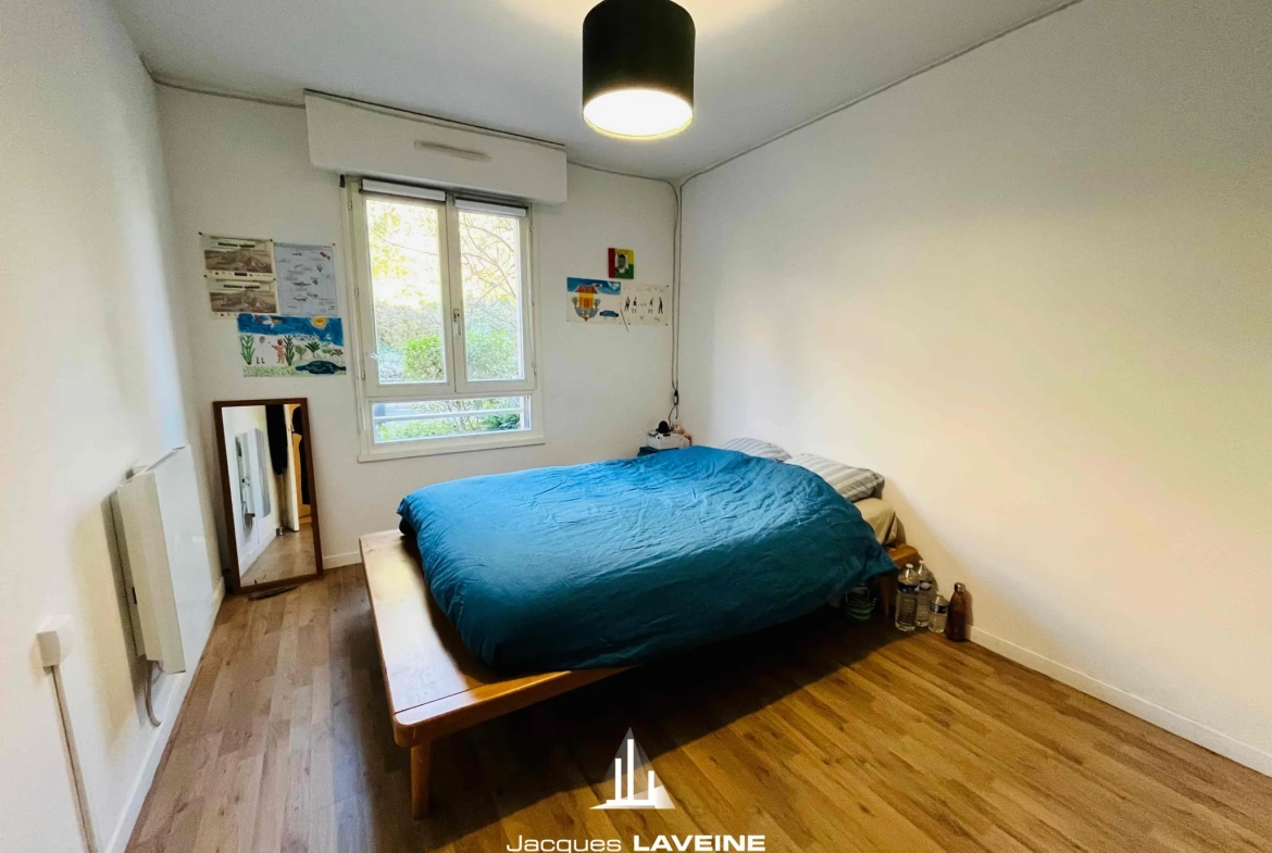 Appartement 4 pièces à Metz avec parking en centre-ville 