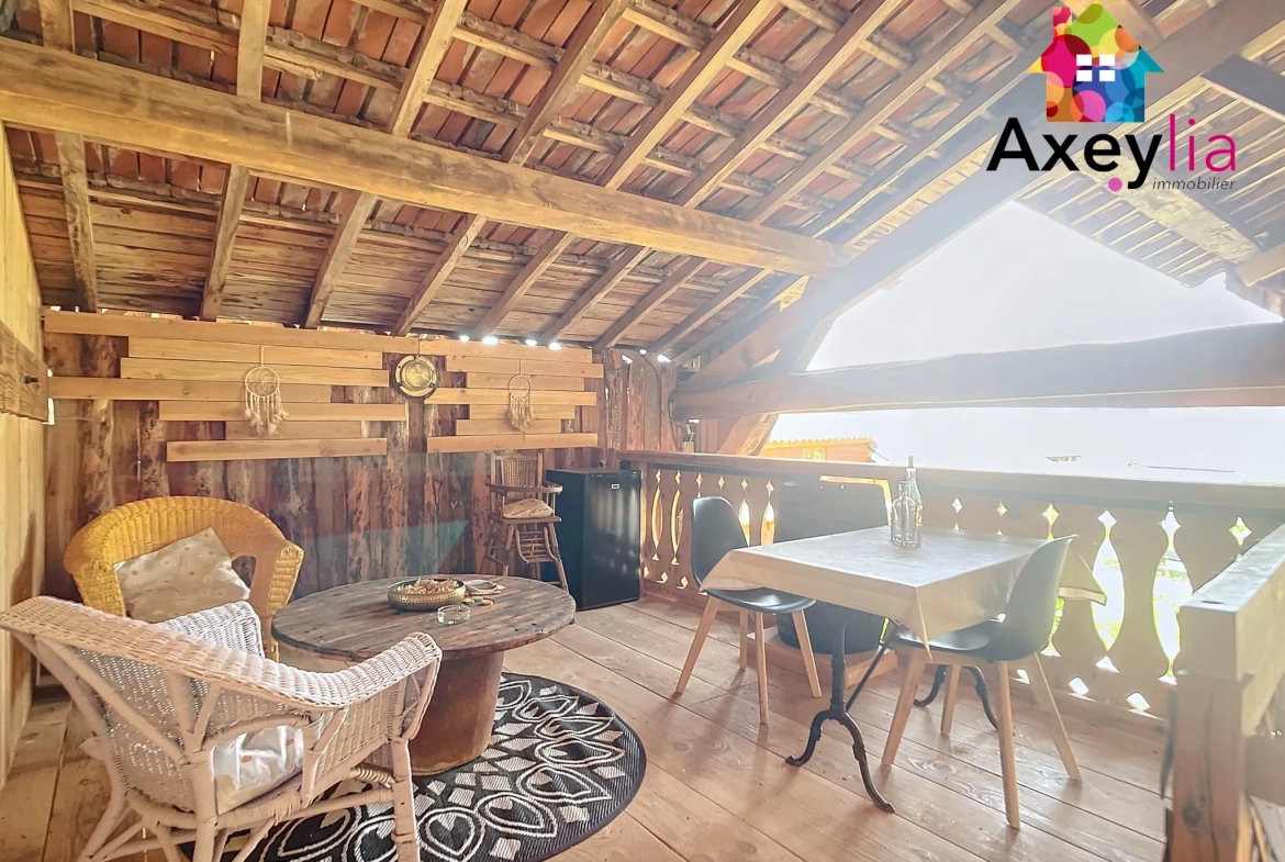 Propriété avec maison, gîte et dépendances à Ambierle - Vue exceptionnelle 