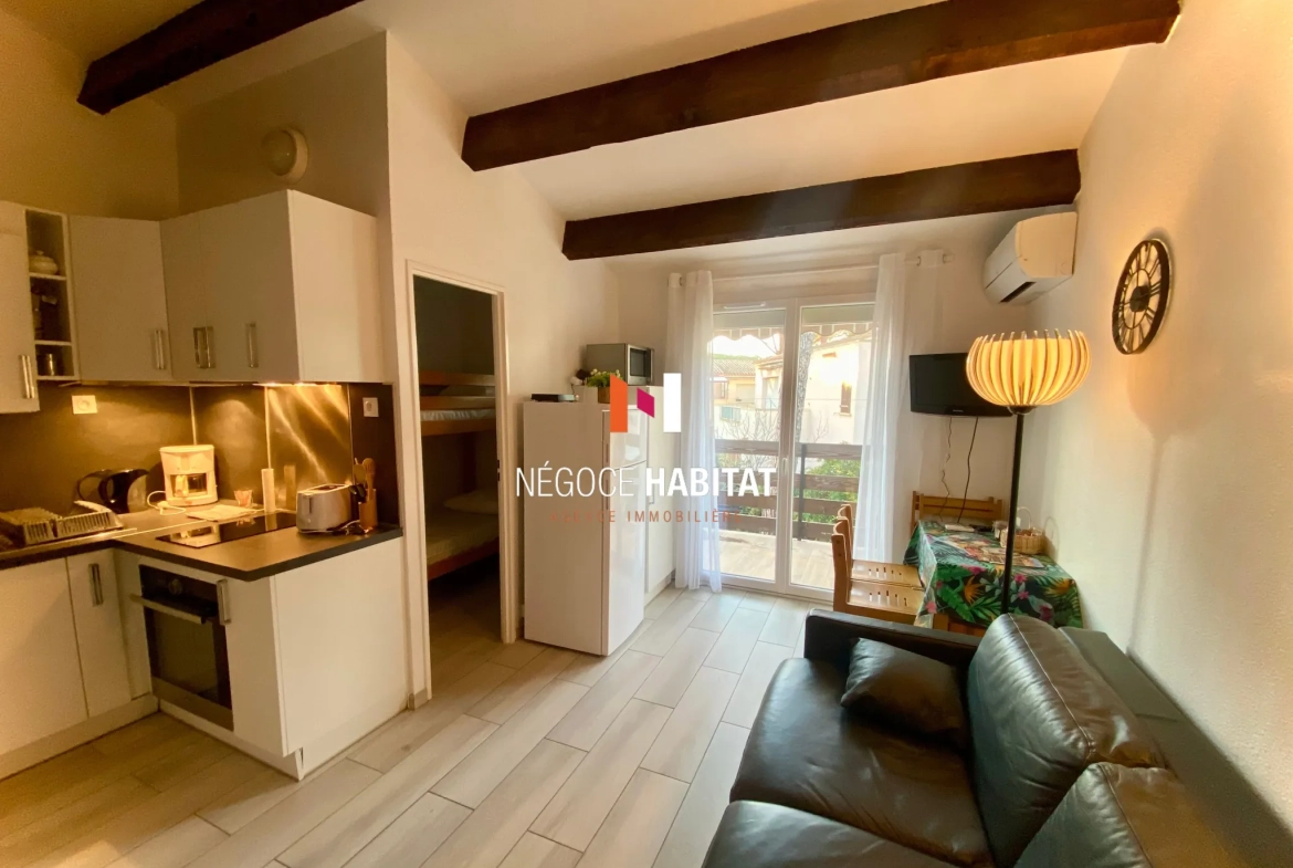 Studio cabine rénové à Cap d'Agde avec balcon et parking - Investissement ou résidence 
