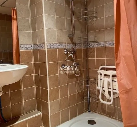 Appartement T2 en rez-de-chaussée à vendre au Corbier avec balcon et équipements montagnards 