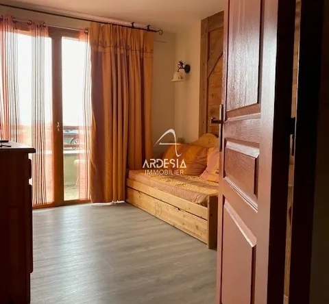 Appartement T2 en rez-de-chaussée à vendre au Corbier avec balcon et équipements montagnards