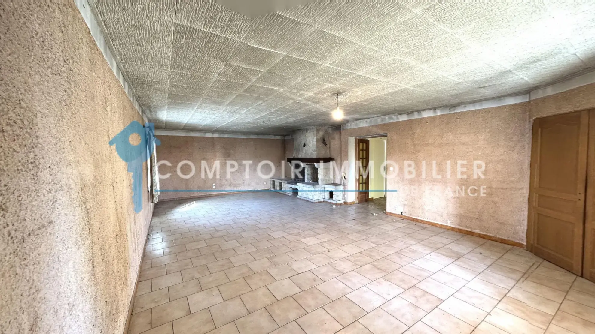 Maison à vendre de 200 m² avec appartement indépendant à Carpentras 