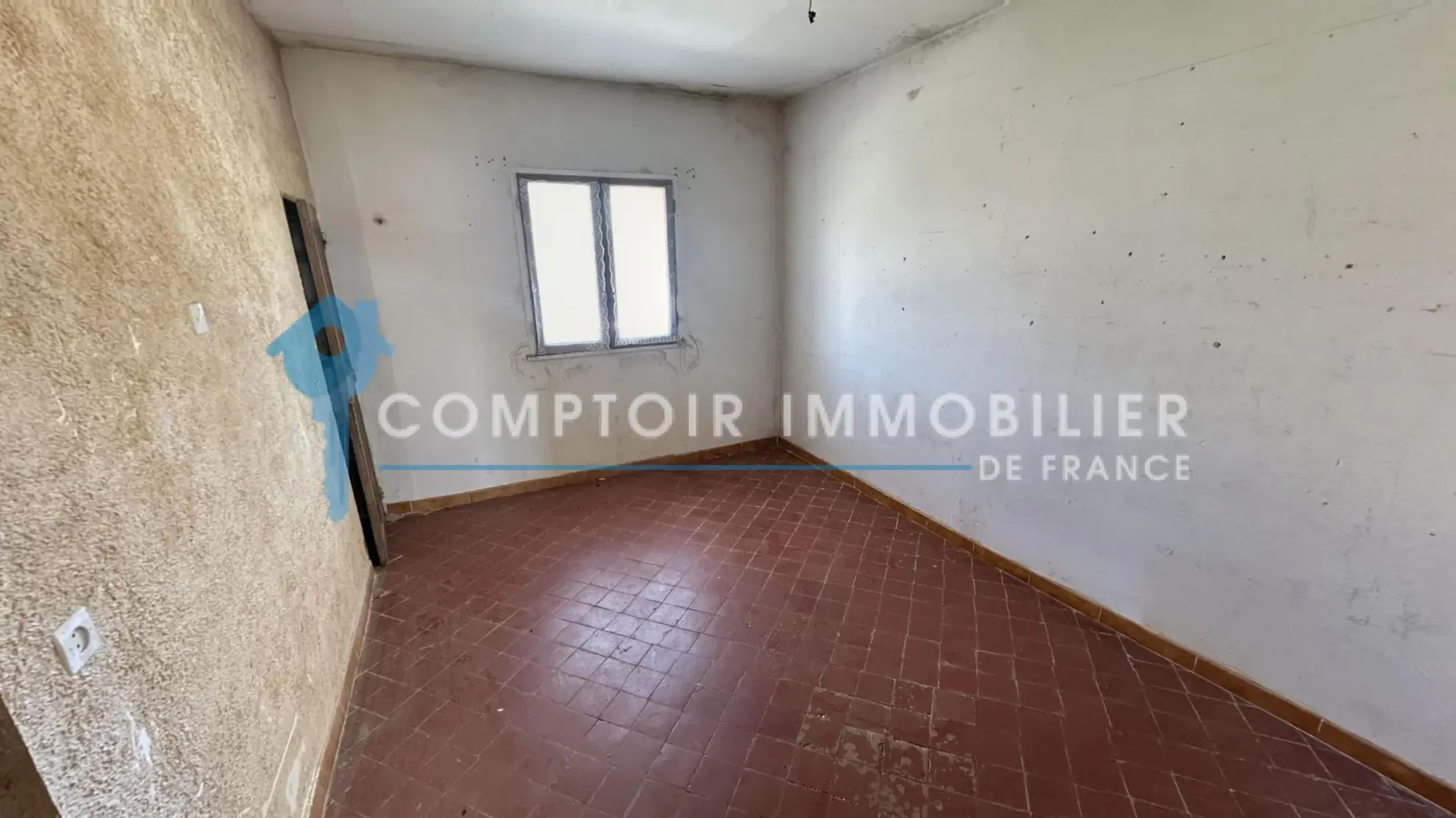 Maison à vendre de 200 m² avec appartement indépendant à Carpentras 