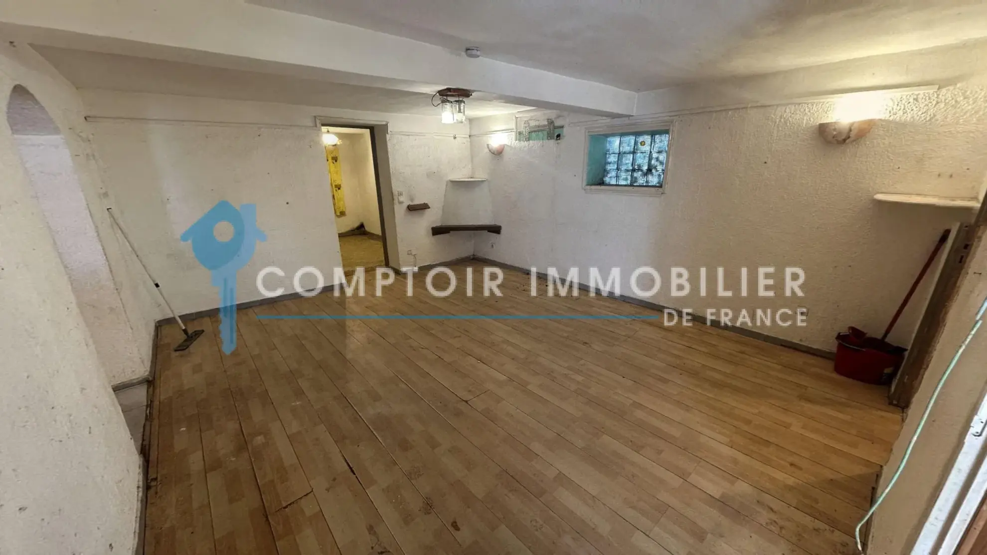 Maison à vendre de 200 m² avec appartement indépendant à Carpentras 