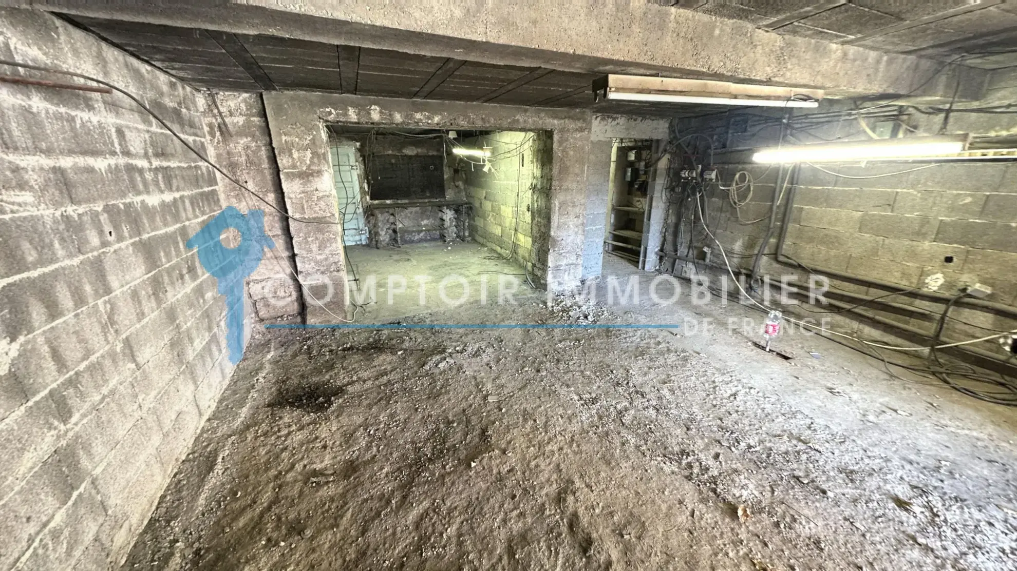 Maison à vendre de 200 m² avec appartement indépendant à Carpentras 