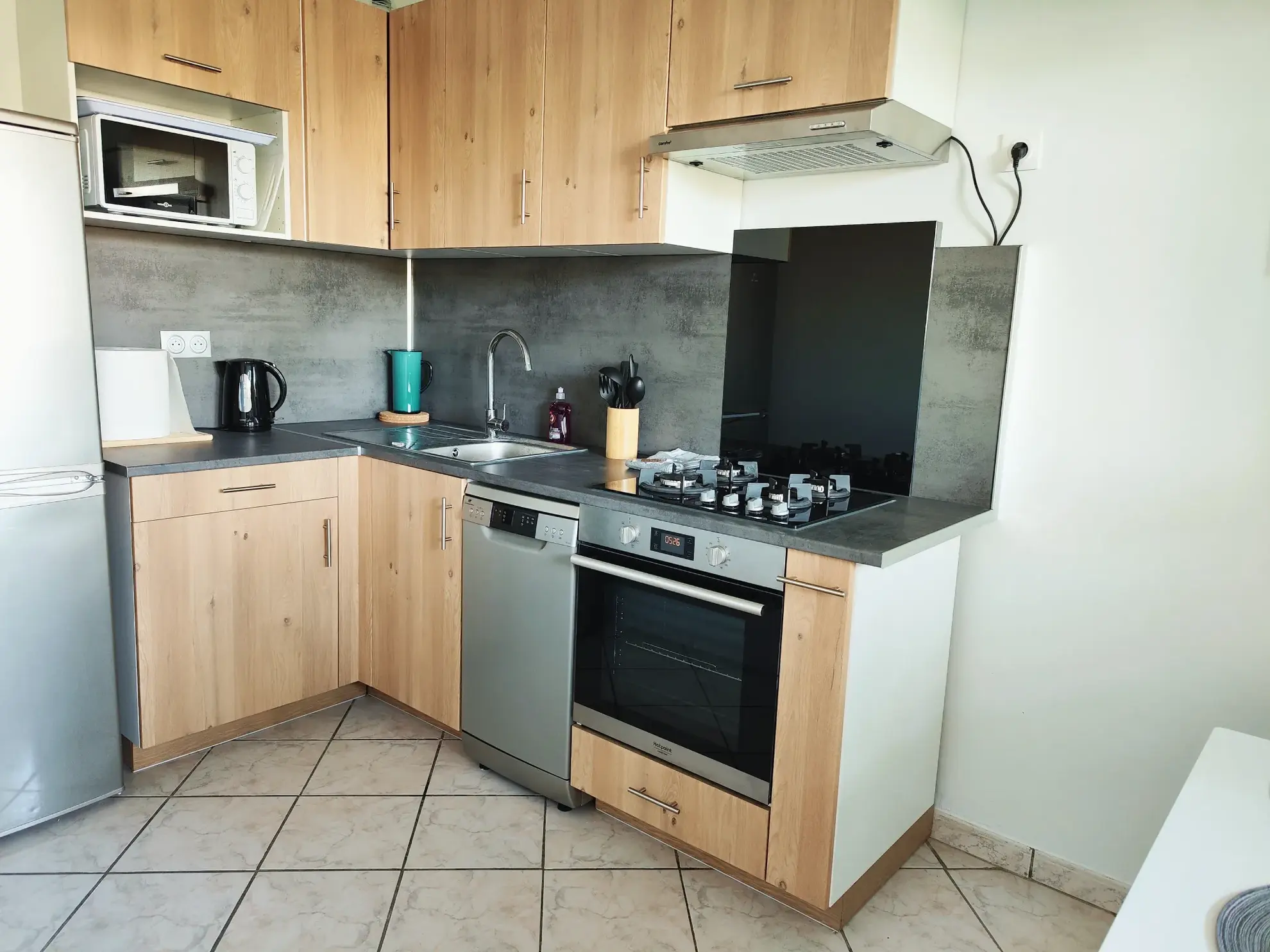 Appartement 2 pièces rénové de 50 m2 à Mérignac avec parking 
