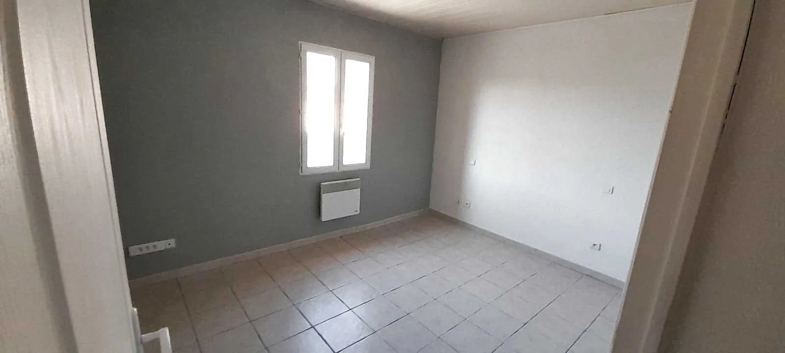 Achat maison 71 m² avec jardin à Caumont-sur-Durance, vue colline 