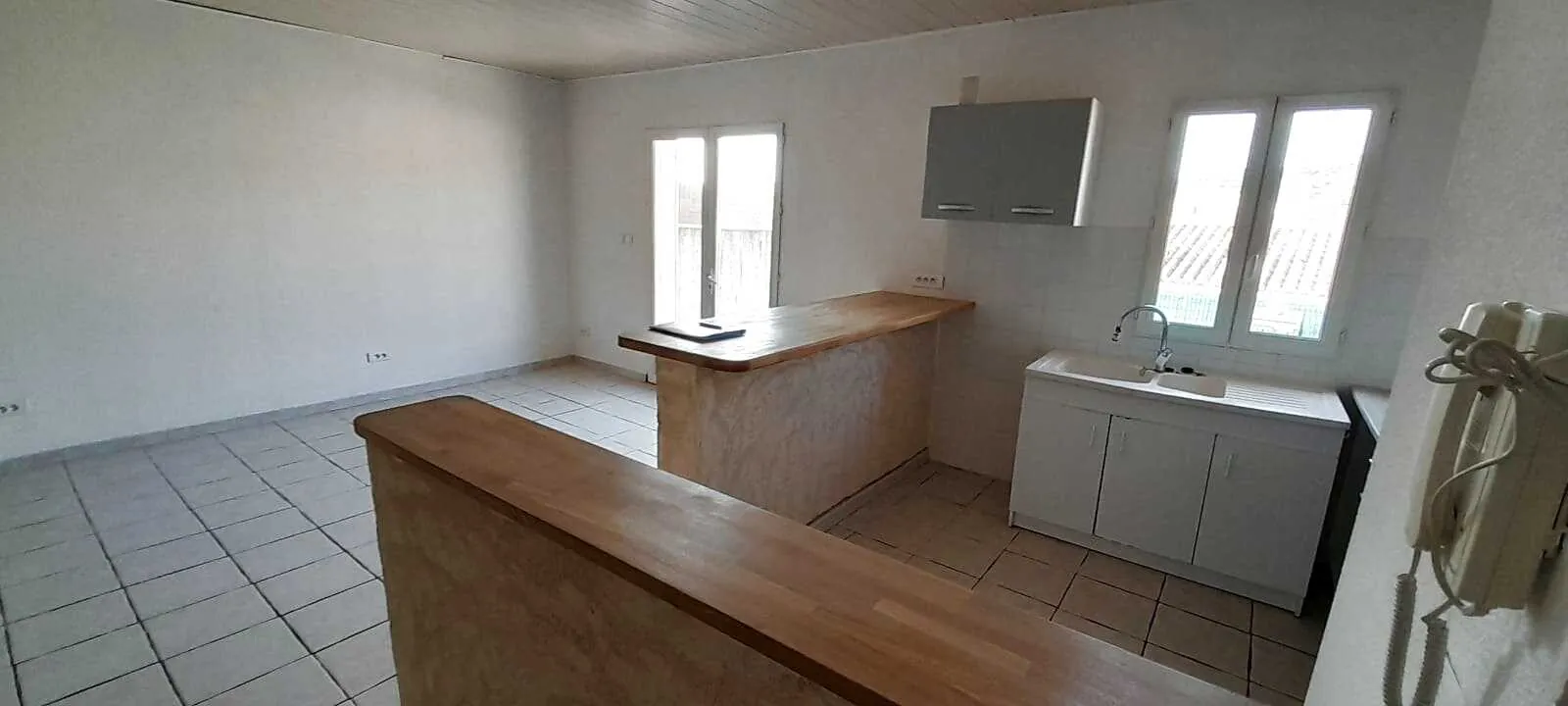 Achat maison 71 m² avec jardin à Caumont-sur-Durance, vue colline 