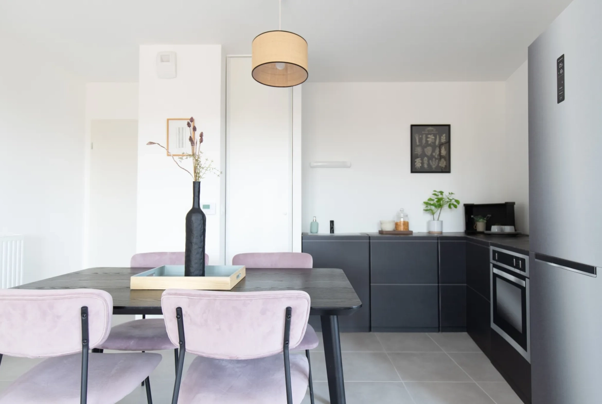 Appartement 3 pièces à Tours avec balcon, livraison en 2025, prix de 248 400 € 
