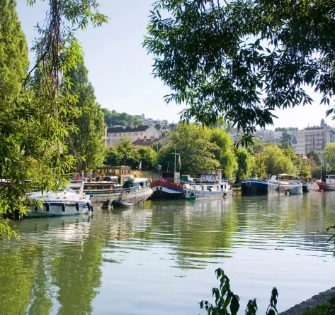 Appartement 3 pièces à Tours avec balcon, livraison en 2025, prix de 248 400 € 