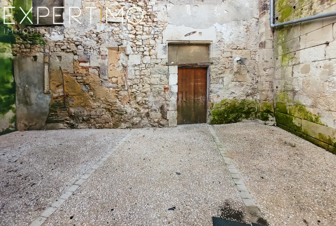 Maison à vendre de 75 m² avec cour et fournil à Lisle - Secteur Tocane 