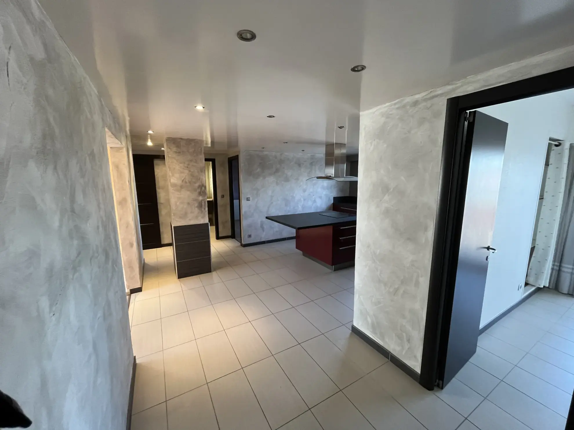 Appartement avec terrasse et garage à Vichy – 85 m², 2 chambres, exposition sud 