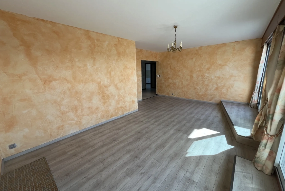 Appartement avec terrasse et garage à Vichy – 85 m², 2 chambres, exposition sud 