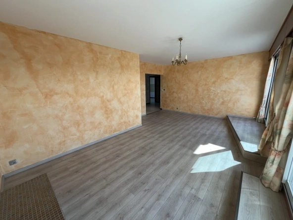 Appartement avec terrasse et garage à Vichy – 85 m², 2 chambres, exposition sud 