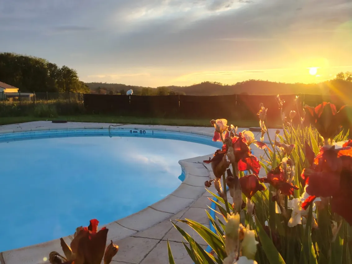 Maison en pierre avec piscine à Masclat – 4 pièces, terrain 2200 m² 