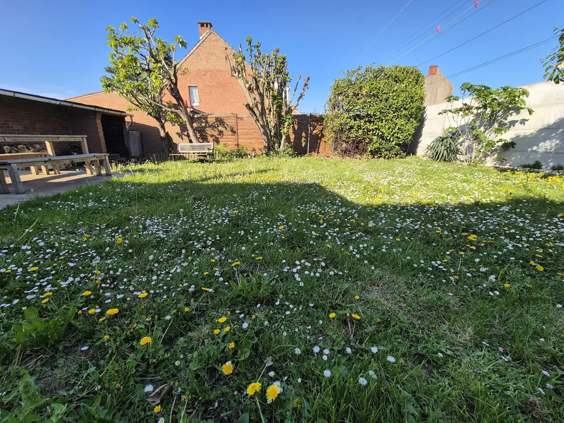 Maison 4 chambres à Harnes avec jardin et double garage 