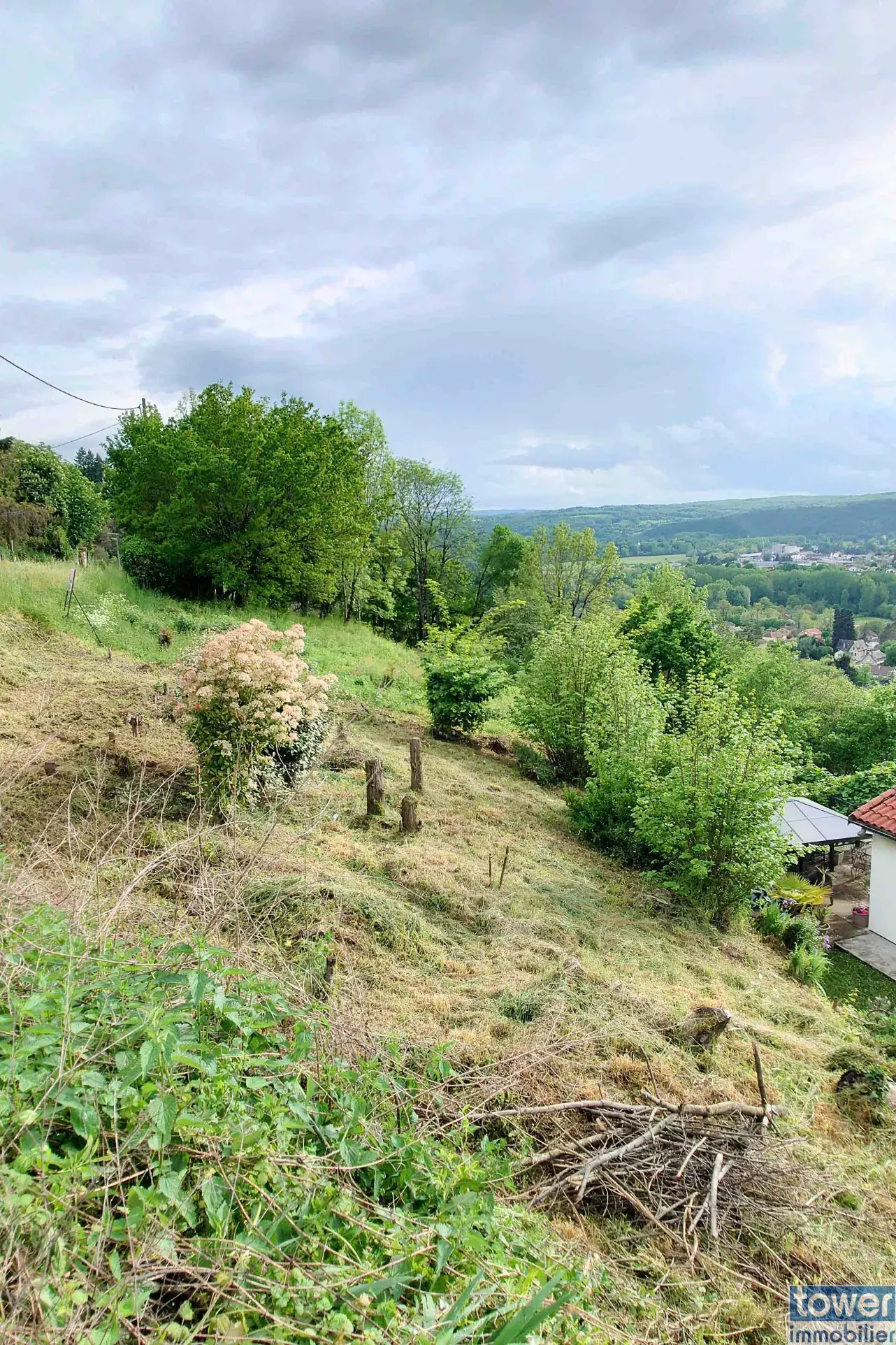 Terrains constructibles à Villefranche de Rouergue avec vue panoramique - 1002 m² 