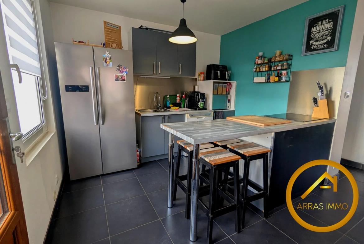 À vendre maison de 70 m² à Avion, proche commodités avec garage et panneaux solaires 