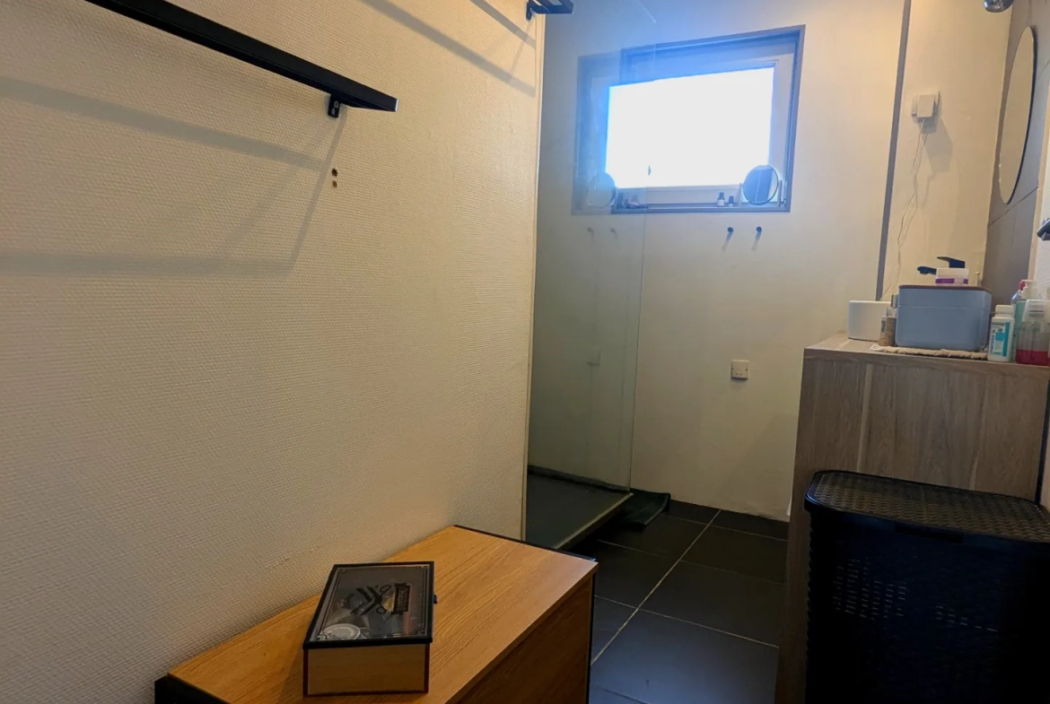 À vendre maison de 70 m² à Avion, proche commodités avec garage et panneaux solaires 