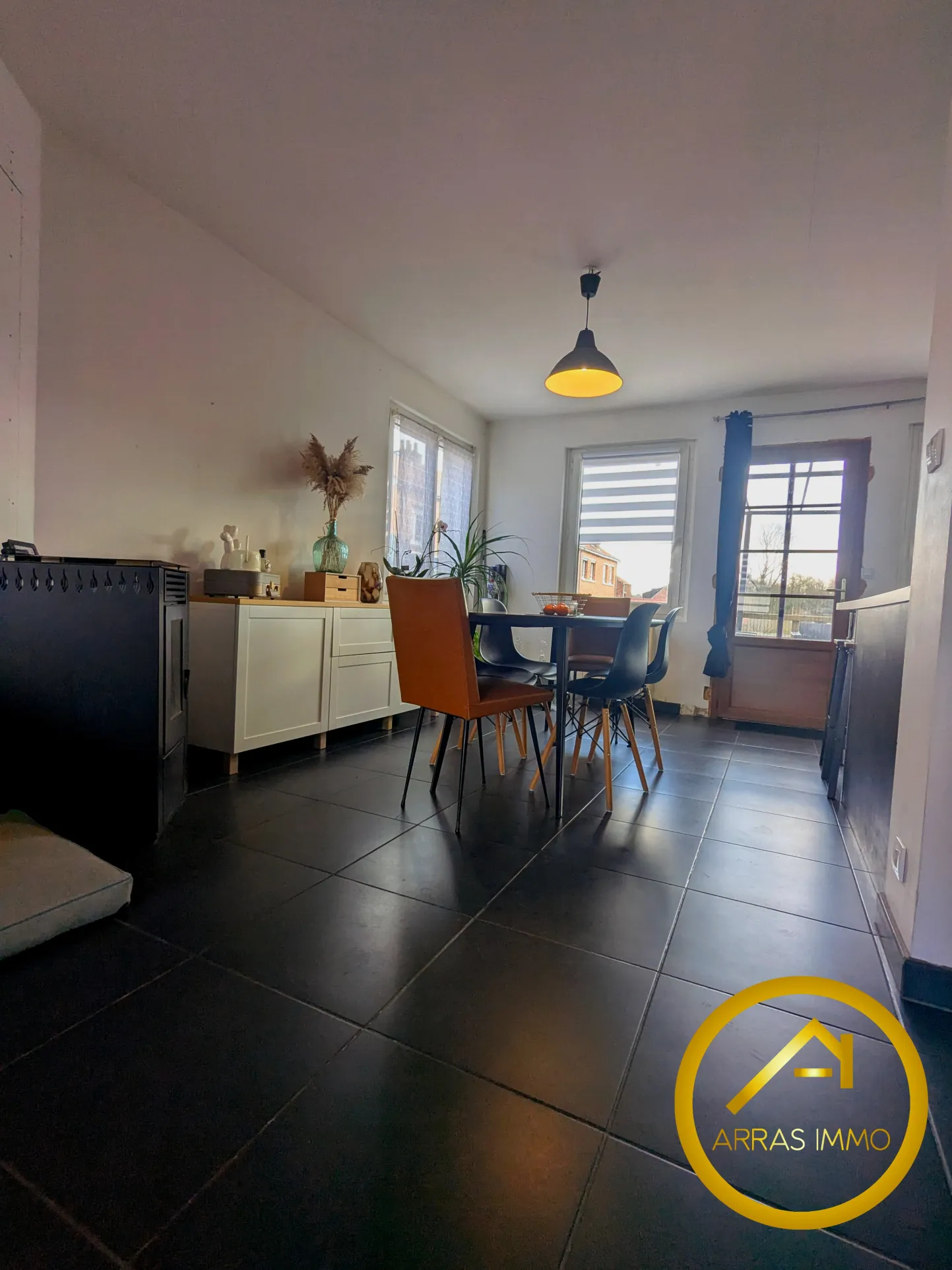 À vendre maison de 70 m² à Avion, proche commodités avec garage et panneaux solaires 