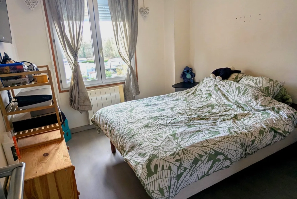 À vendre maison de 70 m² à Avion, proche commodités avec garage et panneaux solaires 
