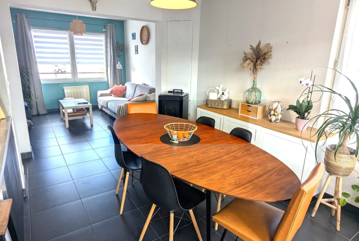À vendre maison de 70 m² à Avion, proche commodités avec garage et panneaux solaires 