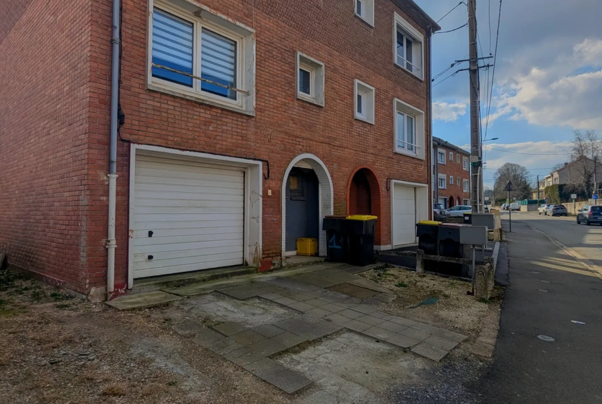 À vendre maison de 70 m² à Avion, proche commodités avec garage et panneaux solaires 