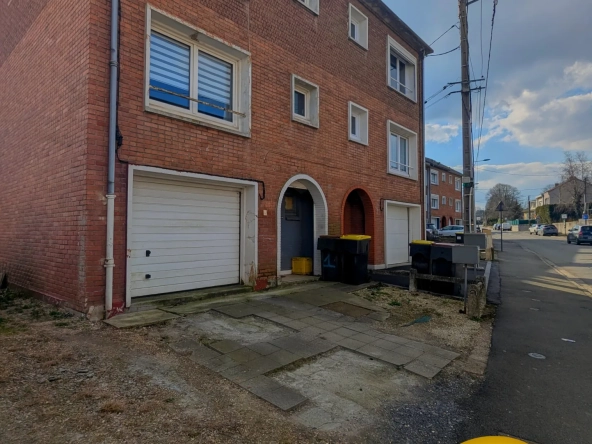 À vendre maison de 70 m² à Avion, proche commodités avec garage et panneaux solaires 
