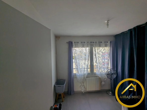 À vendre maison de 70 m² à Avion, proche commodités avec garage et panneaux solaires 