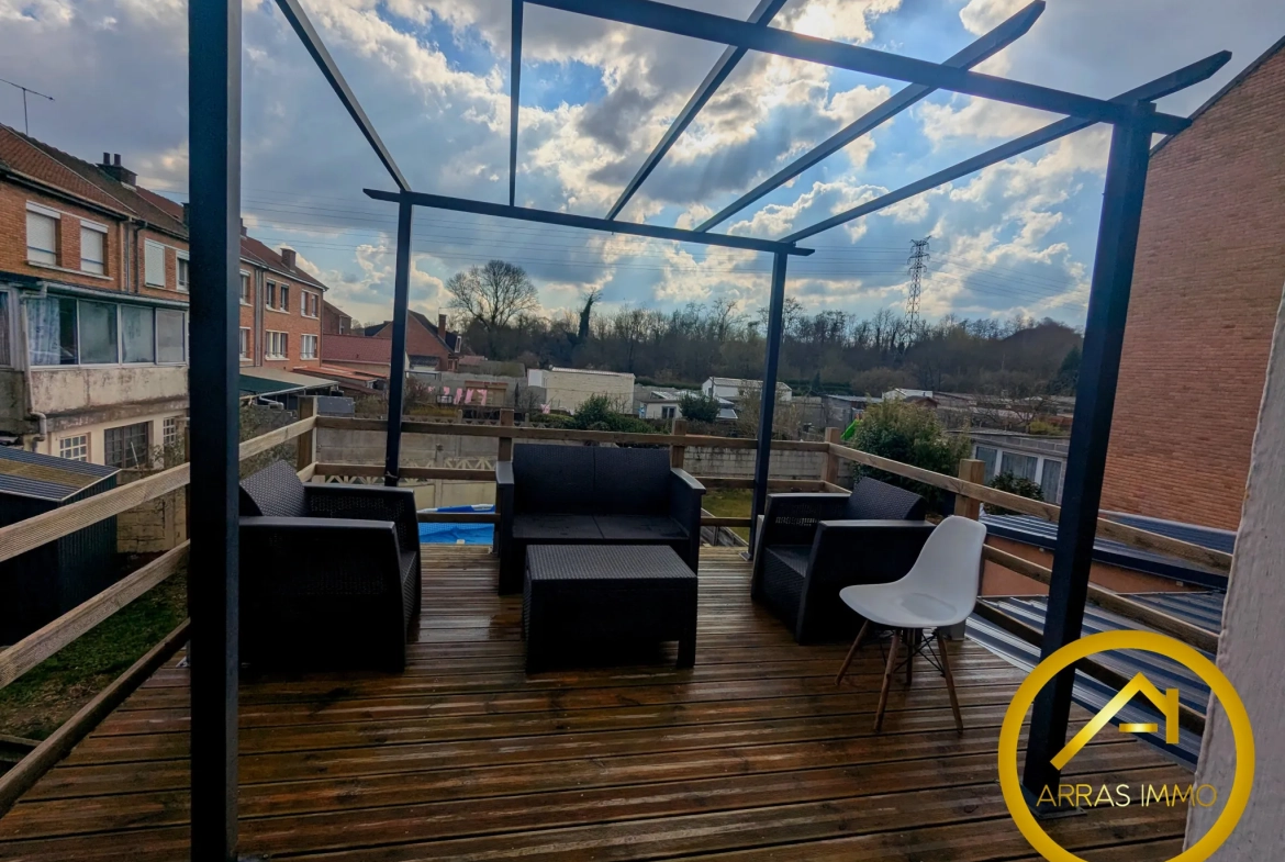 À vendre maison de 70 m² à Avion, proche commodités avec garage et panneaux solaires 