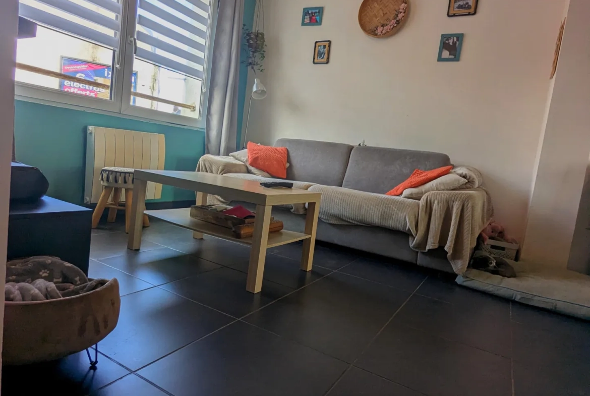 À vendre maison de 70 m² à Avion, proche commodités avec garage et panneaux solaires 
