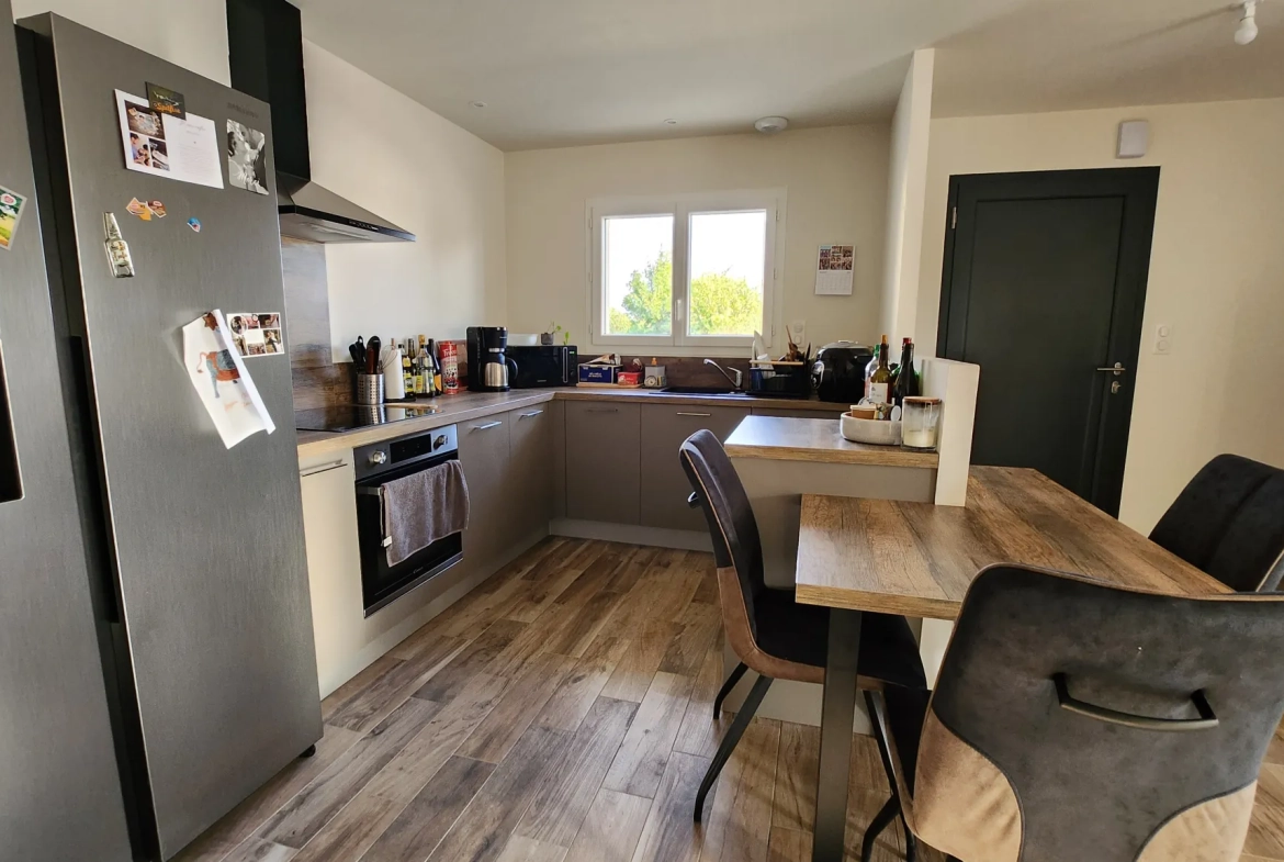 Maison moderne construite en 2023 avec 3 chambres et grand garage à Saint Aubin la plaine 