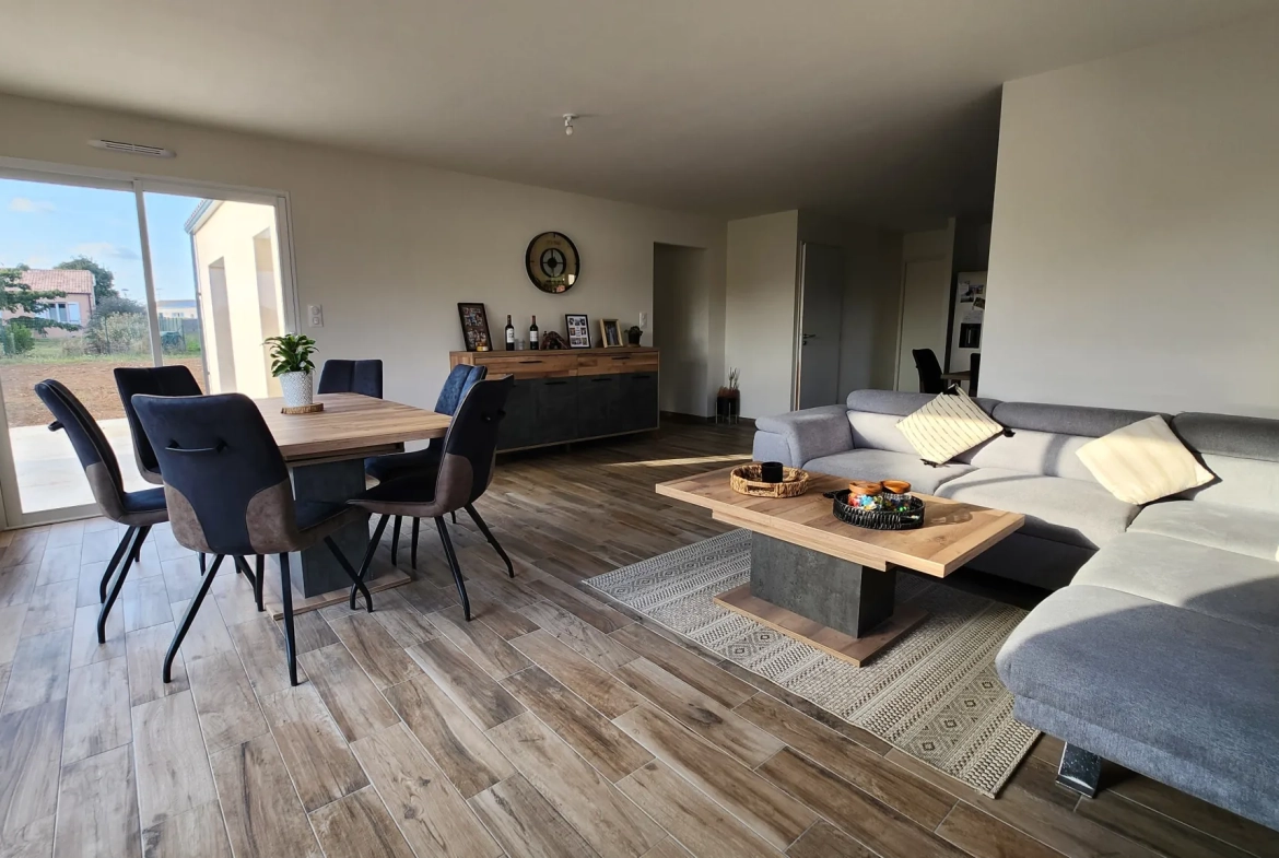Maison moderne construite en 2023 avec 3 chambres et grand garage à Saint Aubin la plaine 