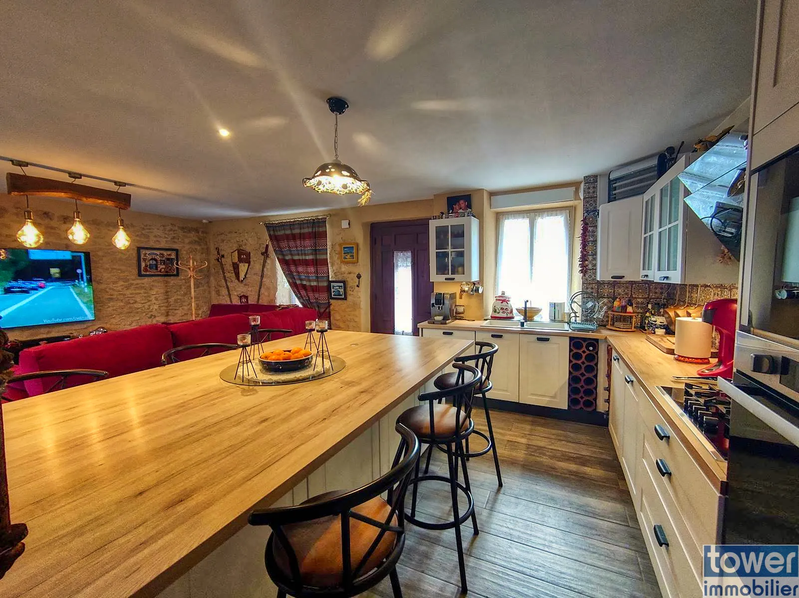 Maison de village rénovée à Villefranche du Périgord - 74 m² avec jardin et terrasse 