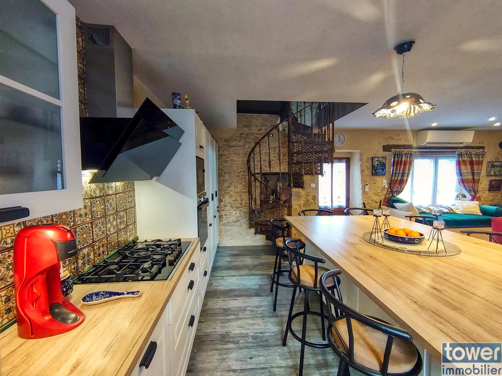 Maison de village rénovée à Villefranche du Périgord - 74 m² avec jardin et terrasse 