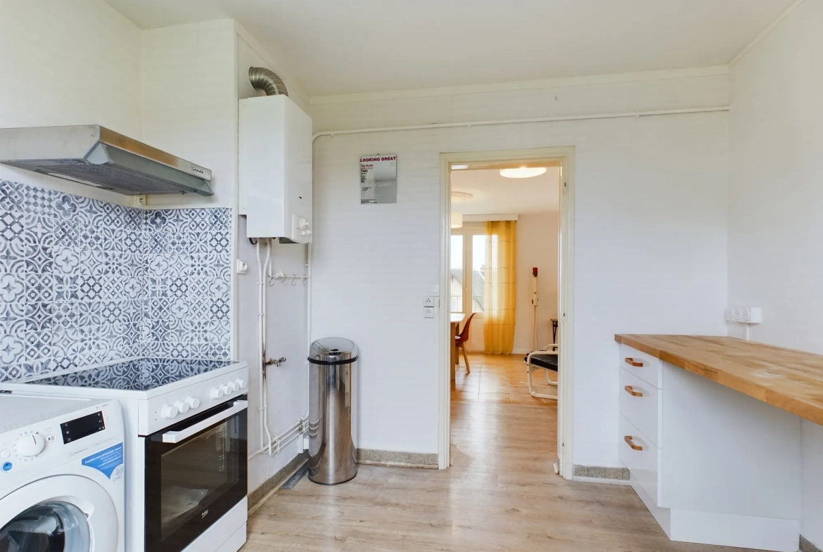 Appartement T4 lumineux à Nevers avec balcon et parking privé 