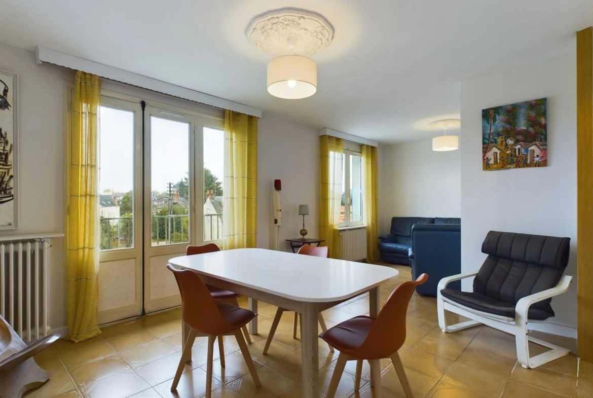 Appartement T4 lumineux à Nevers avec balcon et parking privé 
