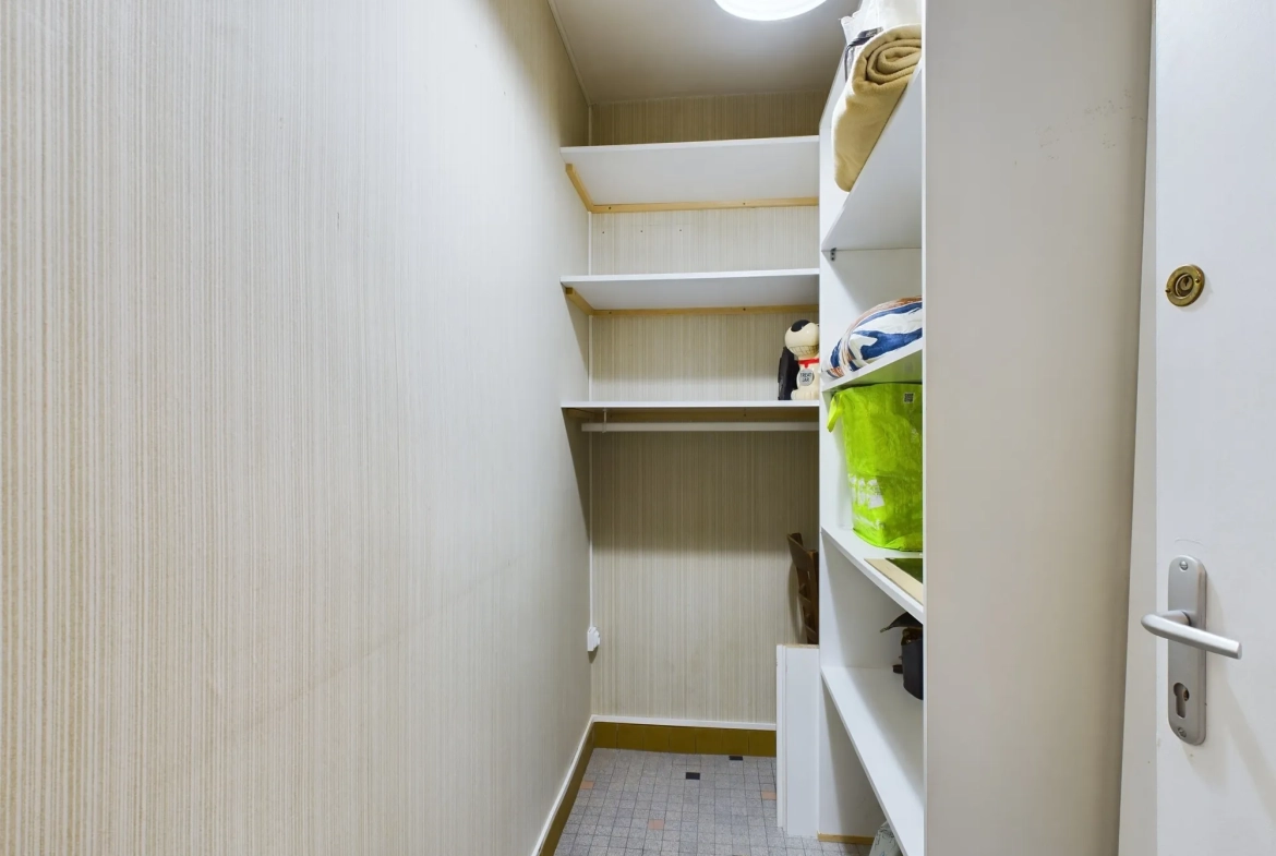 Appartement T4 lumineux à Nevers avec balcon et parking privé 