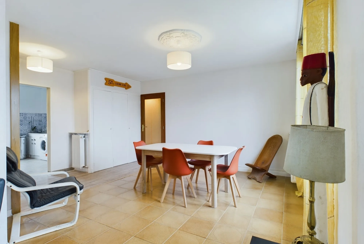 Appartement T4 lumineux à Nevers avec balcon et parking privé 