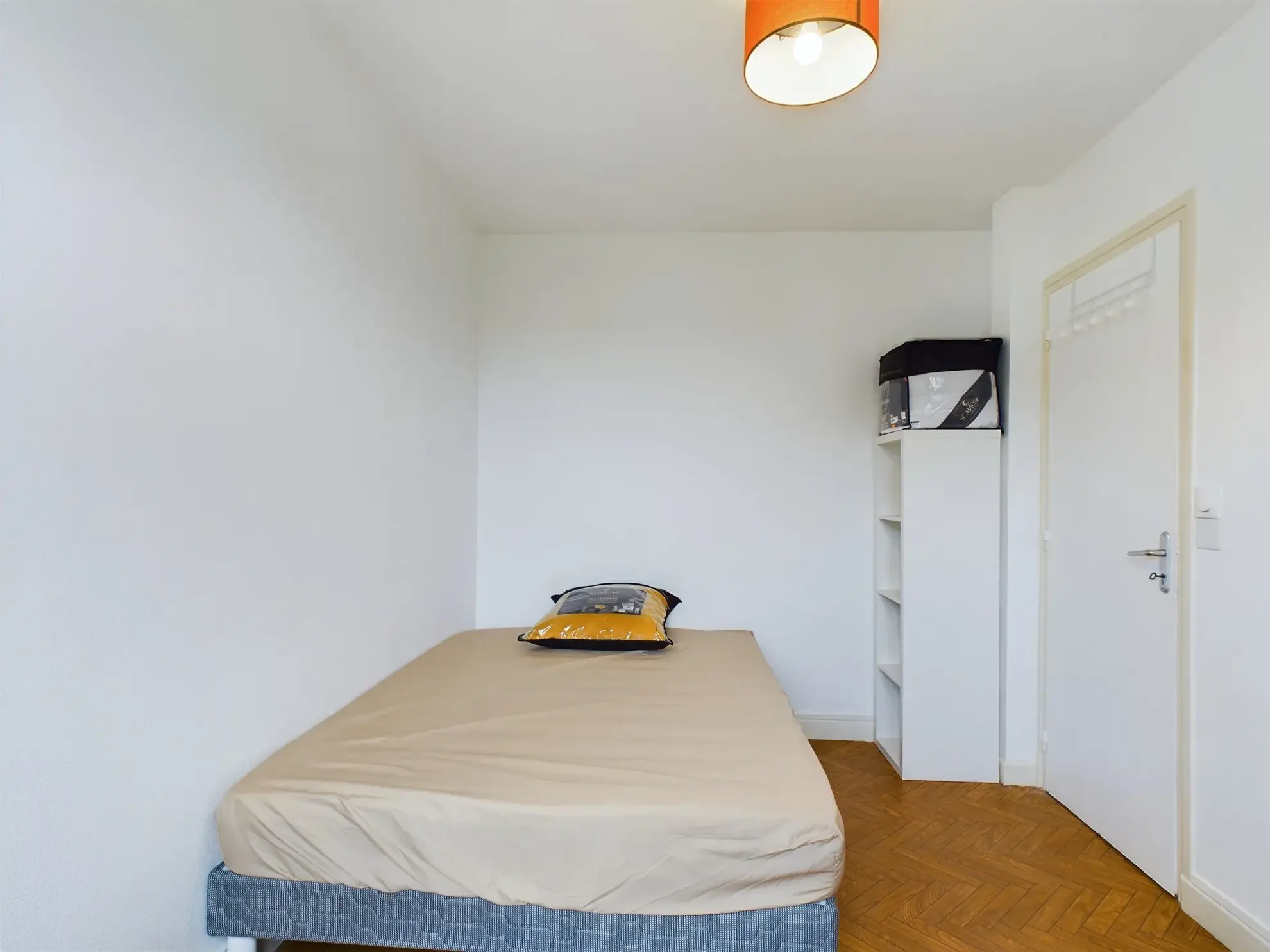 Appartement T4 lumineux à Nevers avec balcon et parking privé 