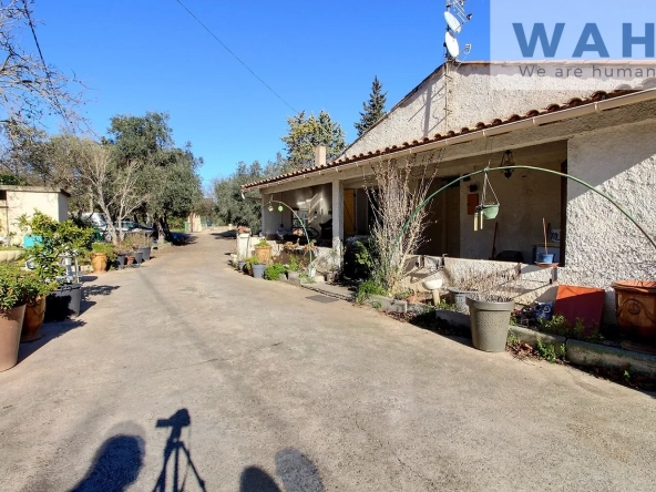 Maison 4 pièces avec dépendance et piscine à Nîmes - Vente interactive