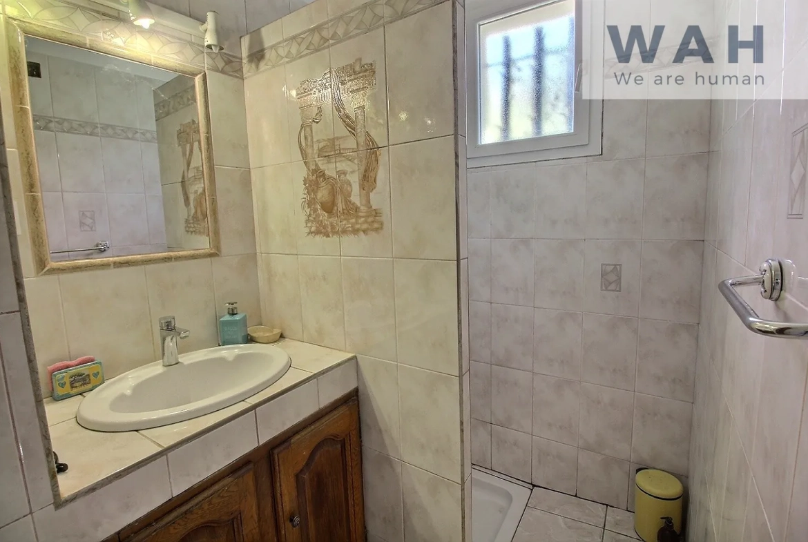 Maison 4 pièces avec dépendance et piscine à Nîmes - Vente interactive 