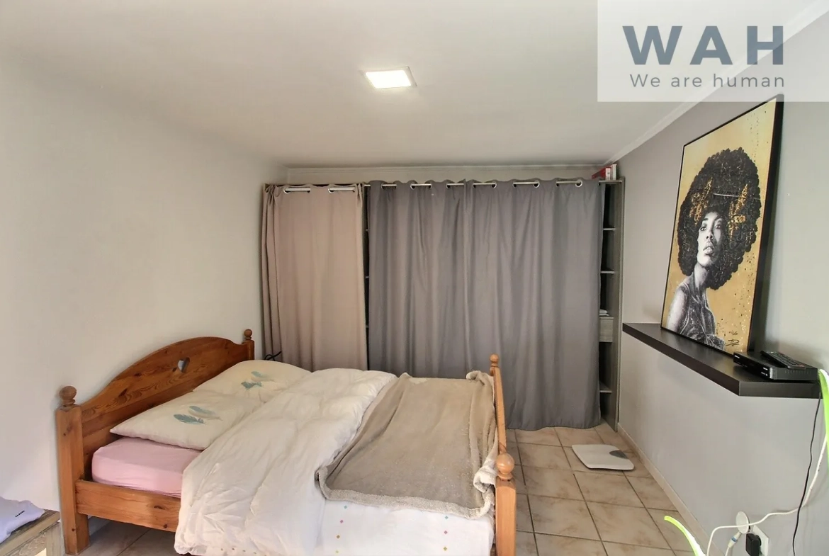 Maison 4 pièces avec dépendance et piscine à Nîmes - Vente interactive 