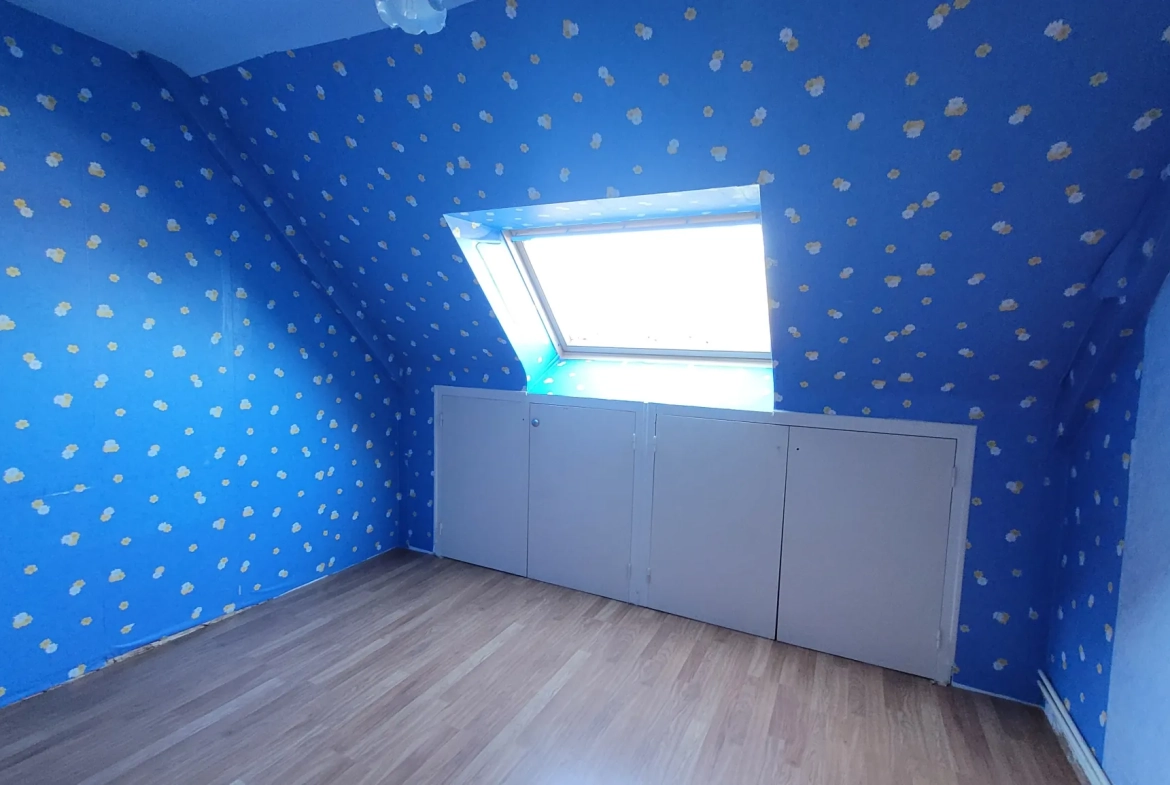 Maison à rénover de 110 m² avec terrain de 477 m² à Châteaugiron 