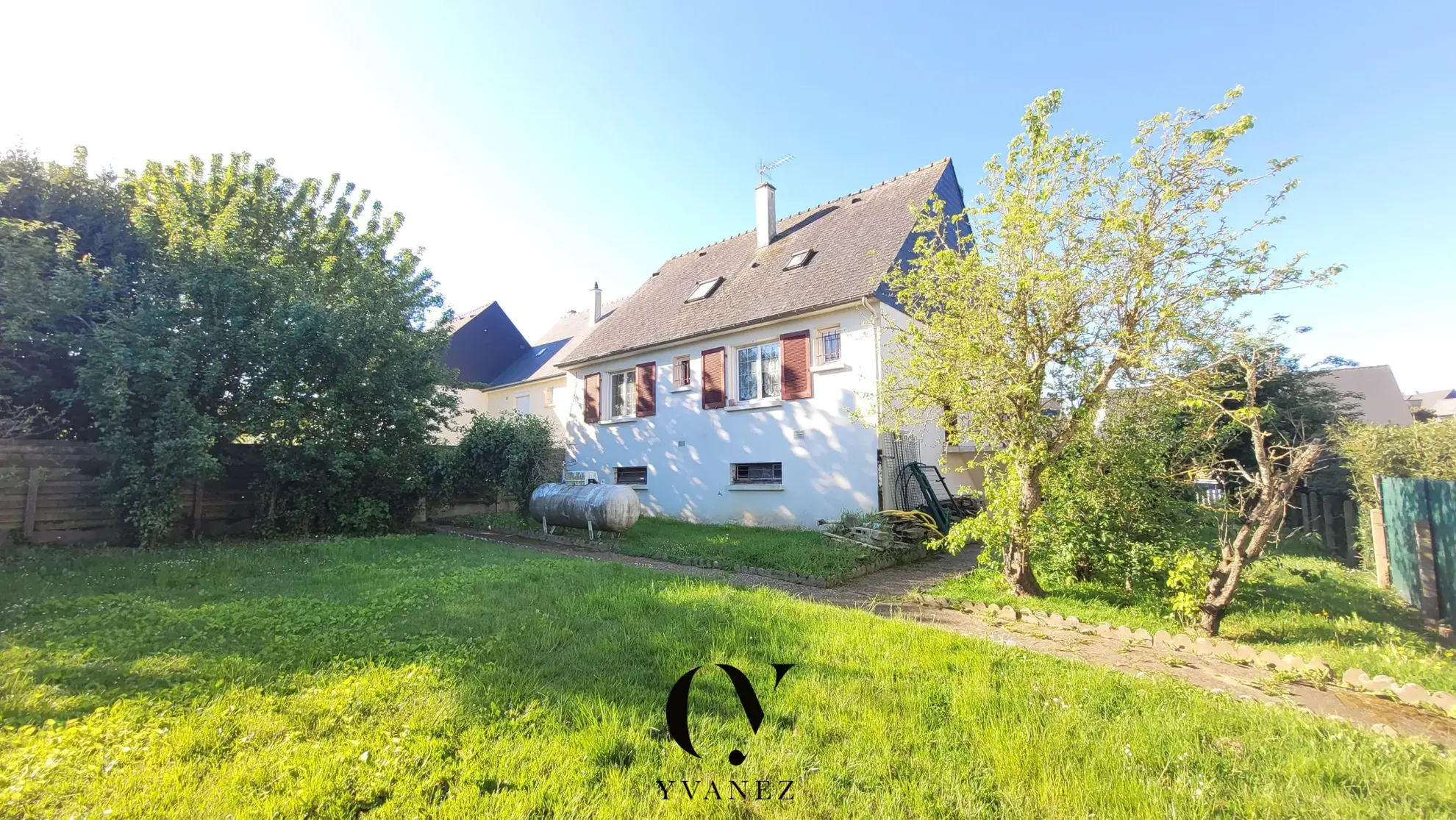 Maison à rénover de 110 m² avec terrain de 477 m² à Châteaugiron 