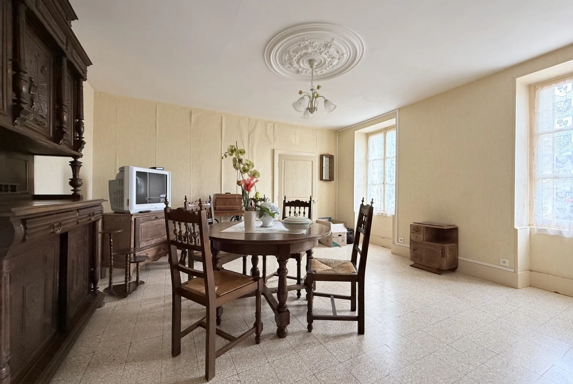 Maison à Mereau Nord 85 m² avec dépendances et terrain de 854 m² 