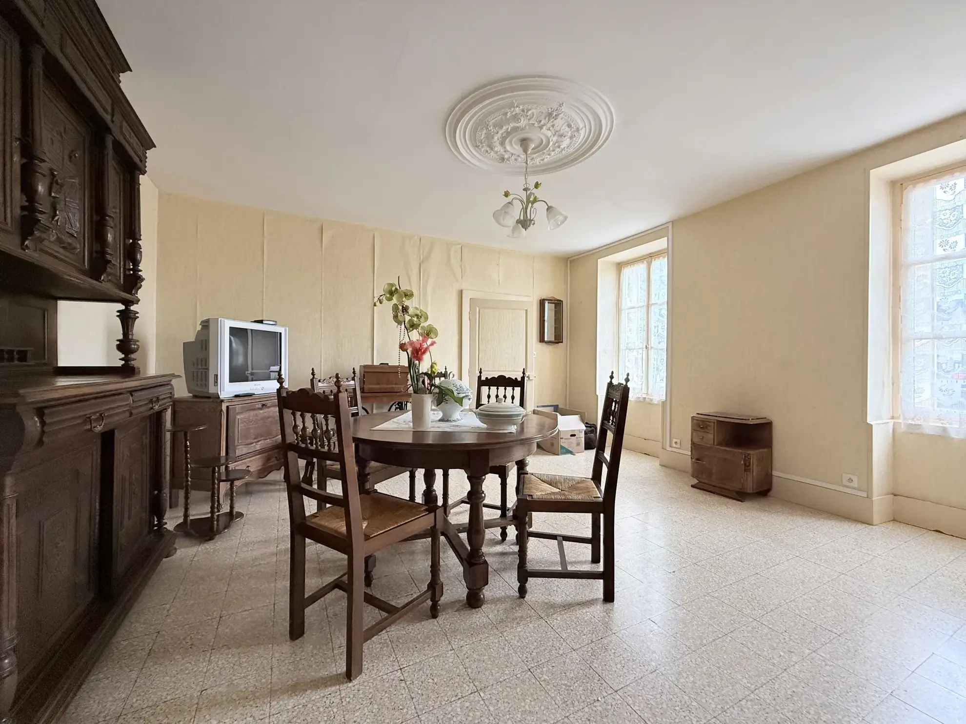 Maison à Mereau Nord 85 m² avec dépendances et terrain de 854 m² 